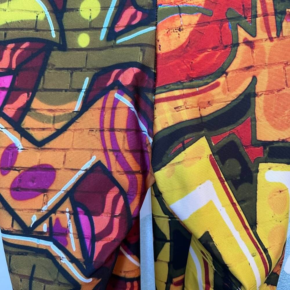 Graphic Tights - Picture 3 of 4